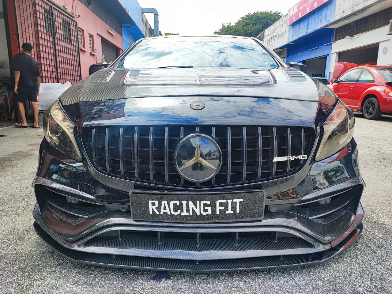 W176 A CLASS W176 FACELIFT CARBON FIBER BODYKIT